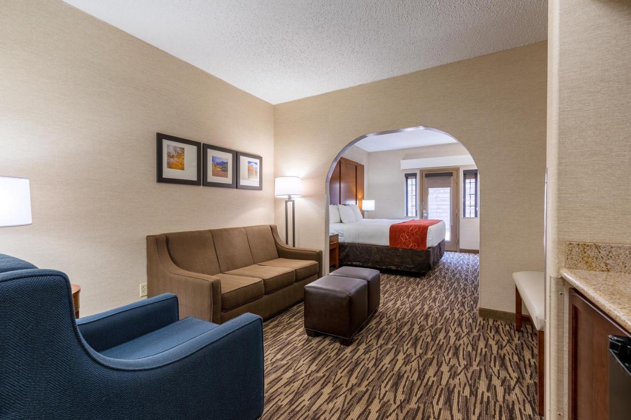 Comfort Suites Golden West On Evergreen Parkway Eksteriør bilde